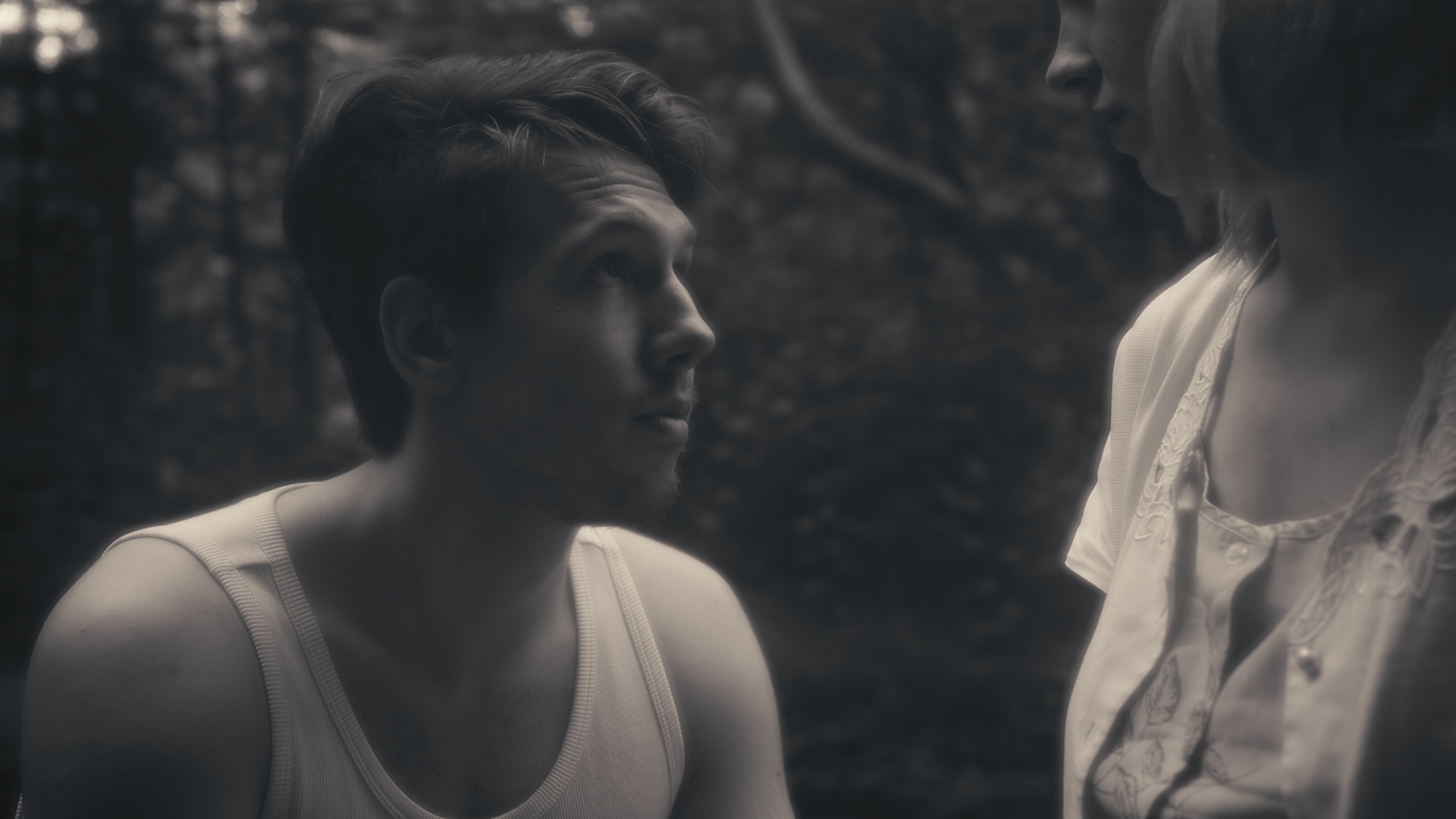 Screencap from Oyster in the river, sardines in the sea, story that observe the dynamics in a relationship during their years of marriage