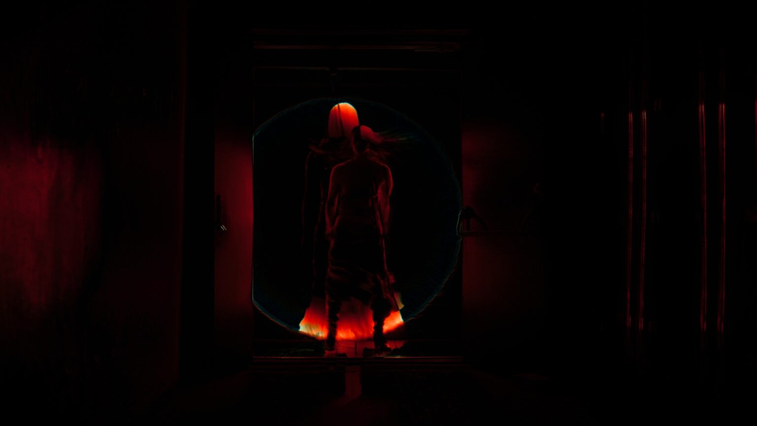 Screencap from the Music Video FRESKO of Malla, portrying a visual journey accompanied by the house music of the song